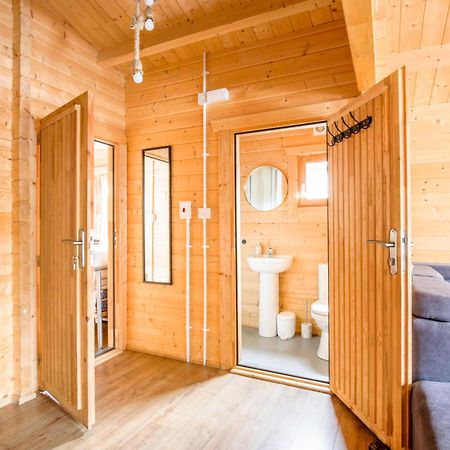 The Baltic Cabin - Cains Brewery Village Ливърпул Екстериор снимка