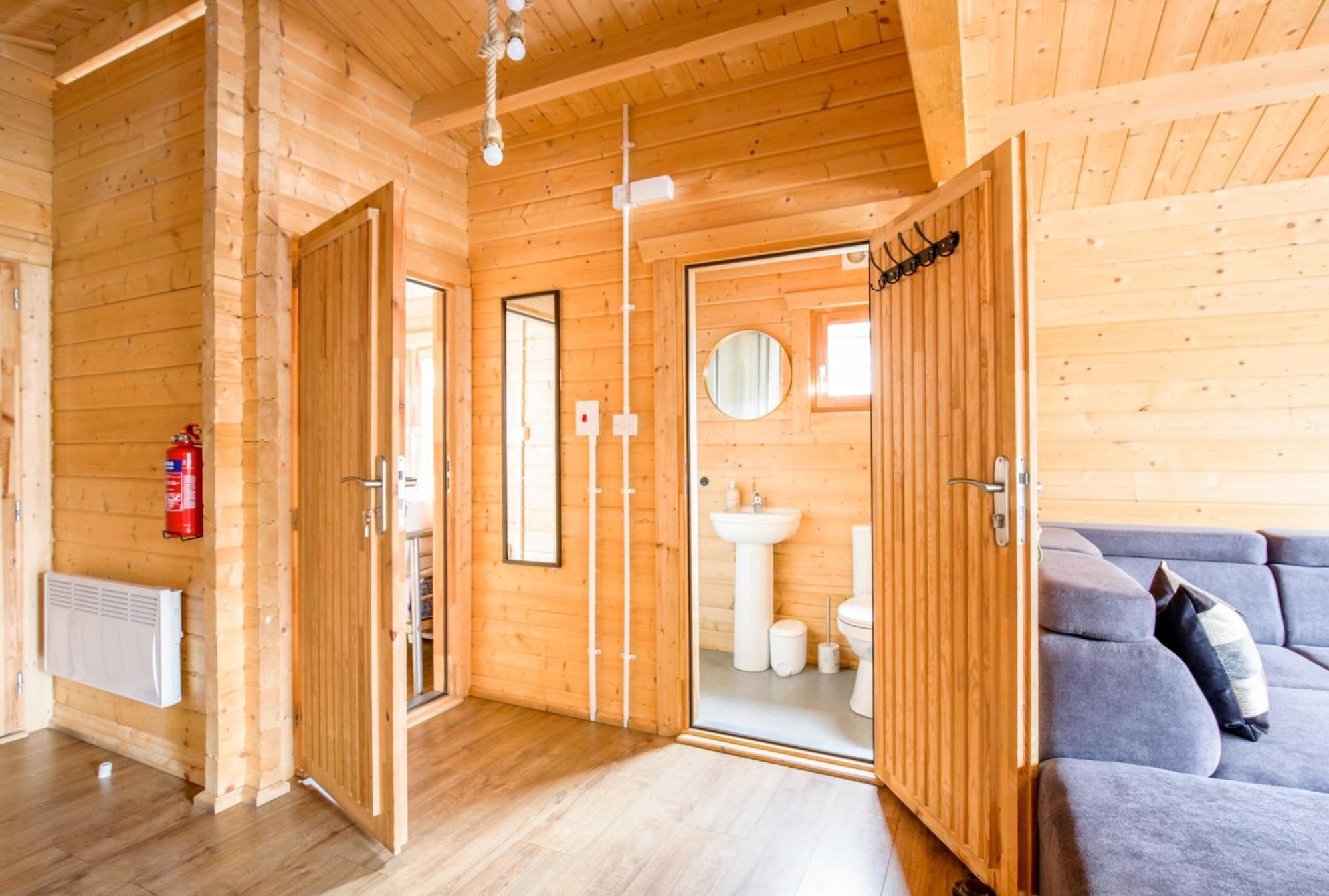 The Baltic Cabin - Cains Brewery Village Ливърпул Екстериор снимка